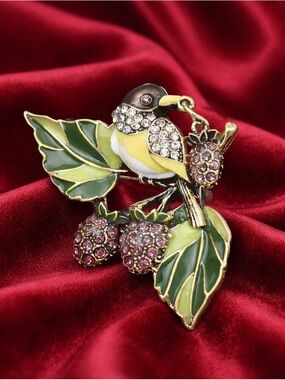 Vintage Crystal Bird Brooch with Enamel Leaves & Berries –Elegant Nature Jewelry